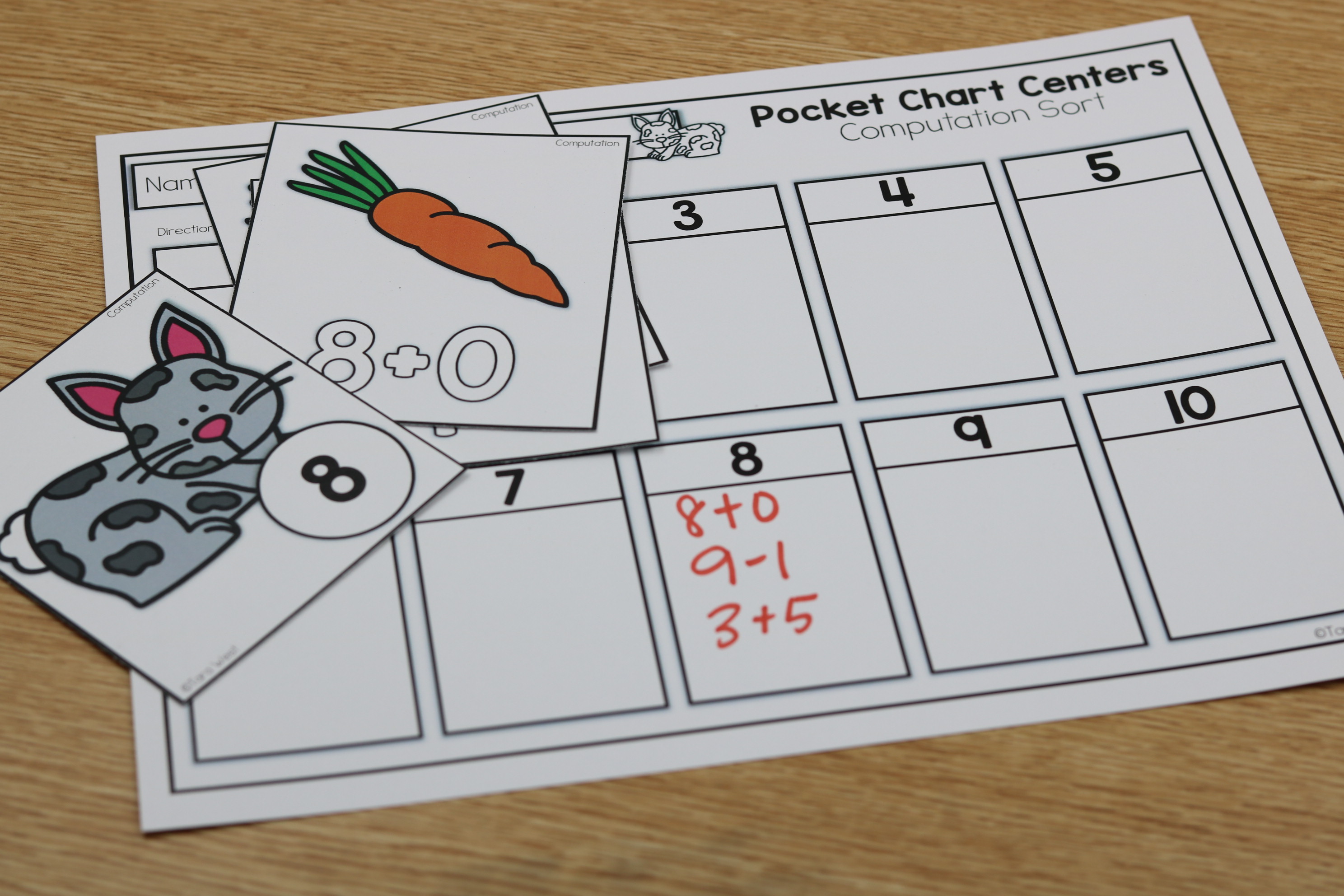 Pocket Chart Centers [giveaway included]